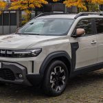 Renault Duster vs Maruti Victoris